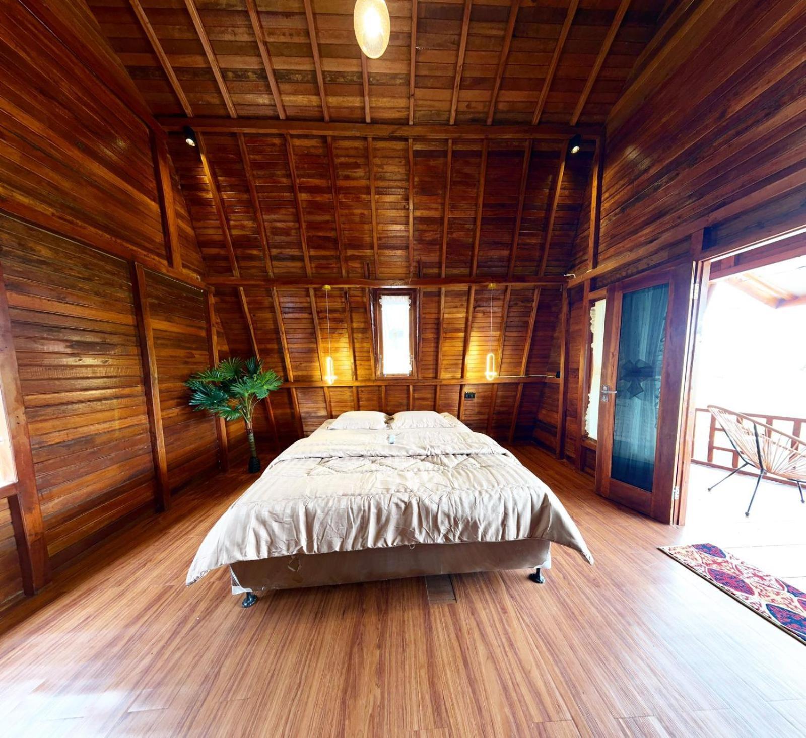 Noerbaya House Bukittinggi Villa ภายนอก รูปภาพ